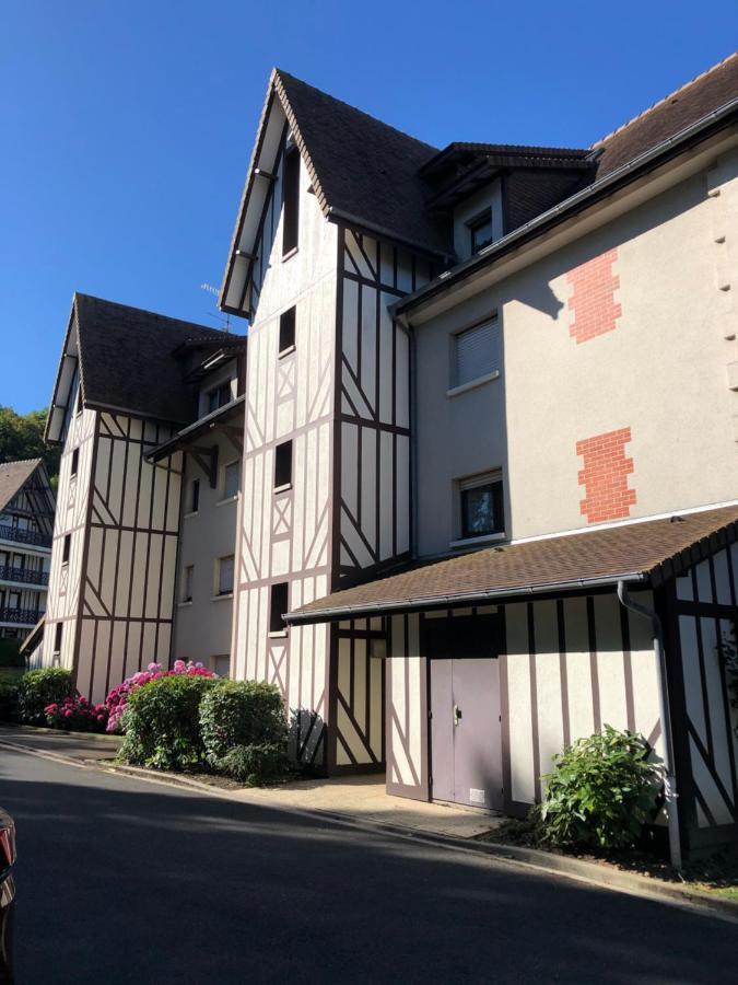 Studio En Rez De Jardin -"Le Petit Nid" A Trouville Exterior photo